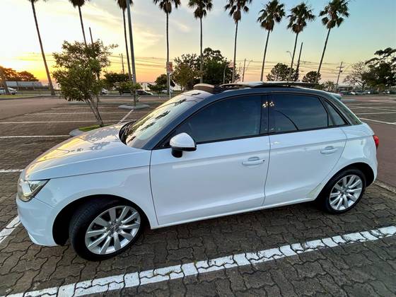 AUDI A1 1.4 TFSI SPORTBACK ATTRACTION 16V 122CV GASOLINA 4P S-TRONIC